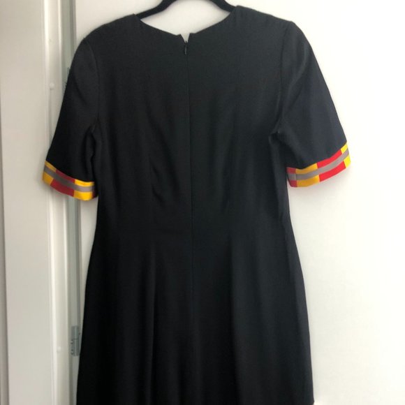 Johnathan Saunders Size 42 US 6 Ladies Dress - Short Sleeved - Patterned Hem - Picture 2 of 7